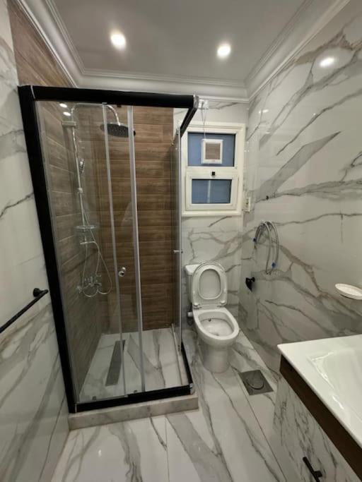 Luxury 3-bd مدينتي شقه فندقيه فاخره *