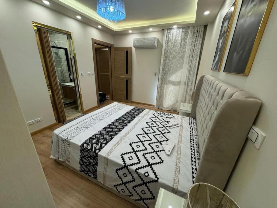 Luxury 3-bd مدينتي شقه فندقيه فاخره Apartment